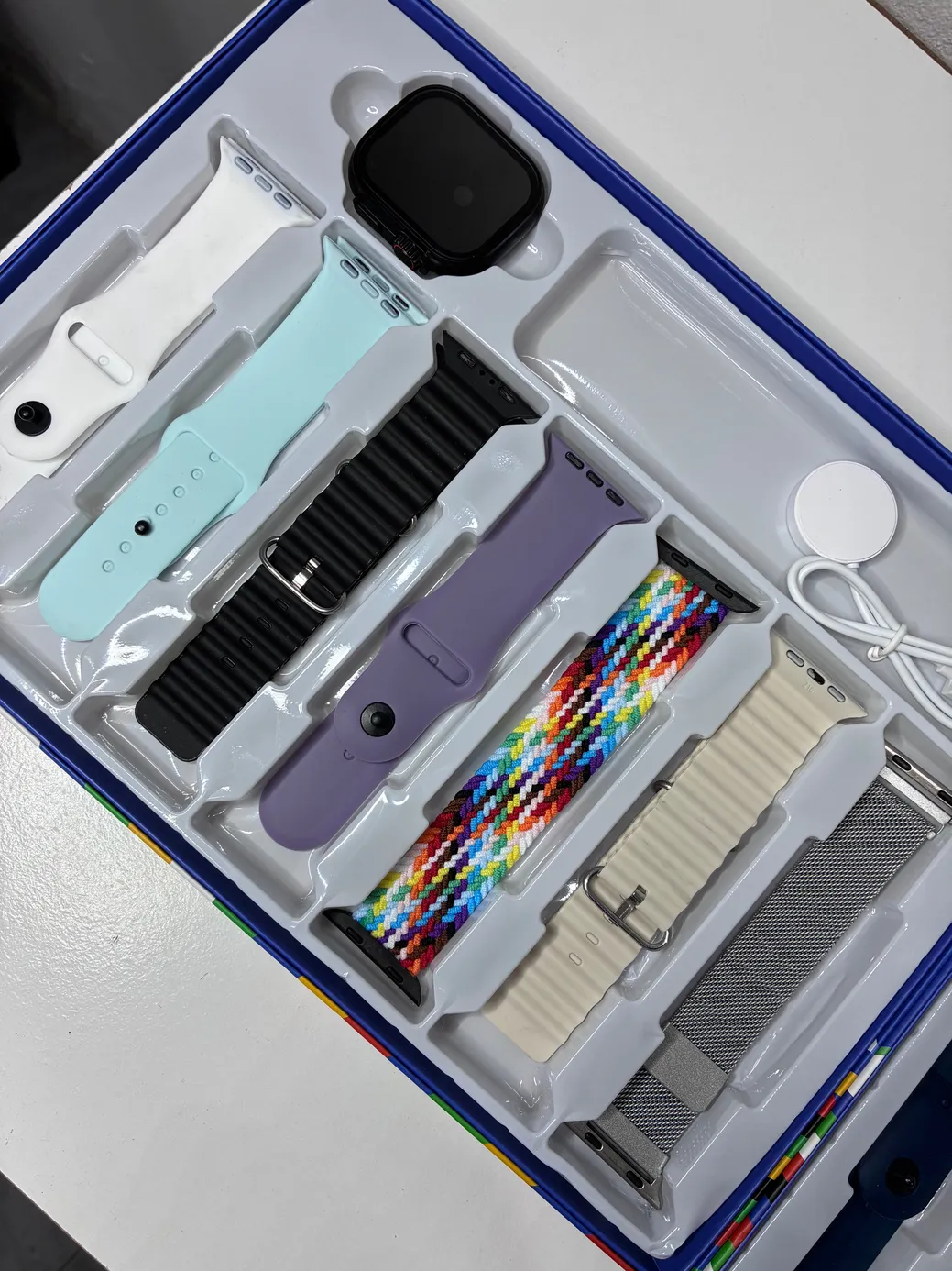 Cofre Smartwatch 7 en 1 con Malla de Metal | Llamadas, Salud y Funciones Completas