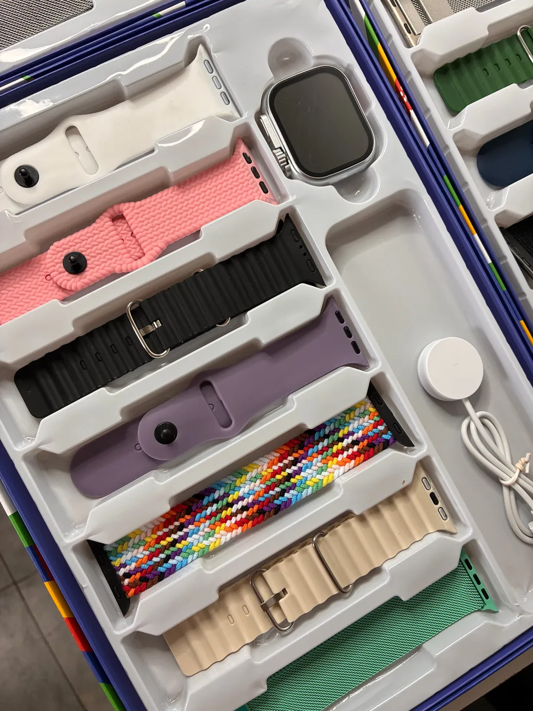 Cofre Smartwatch 7 en 1 con Malla de Metal | Llamadas, Salud y Funciones Completas