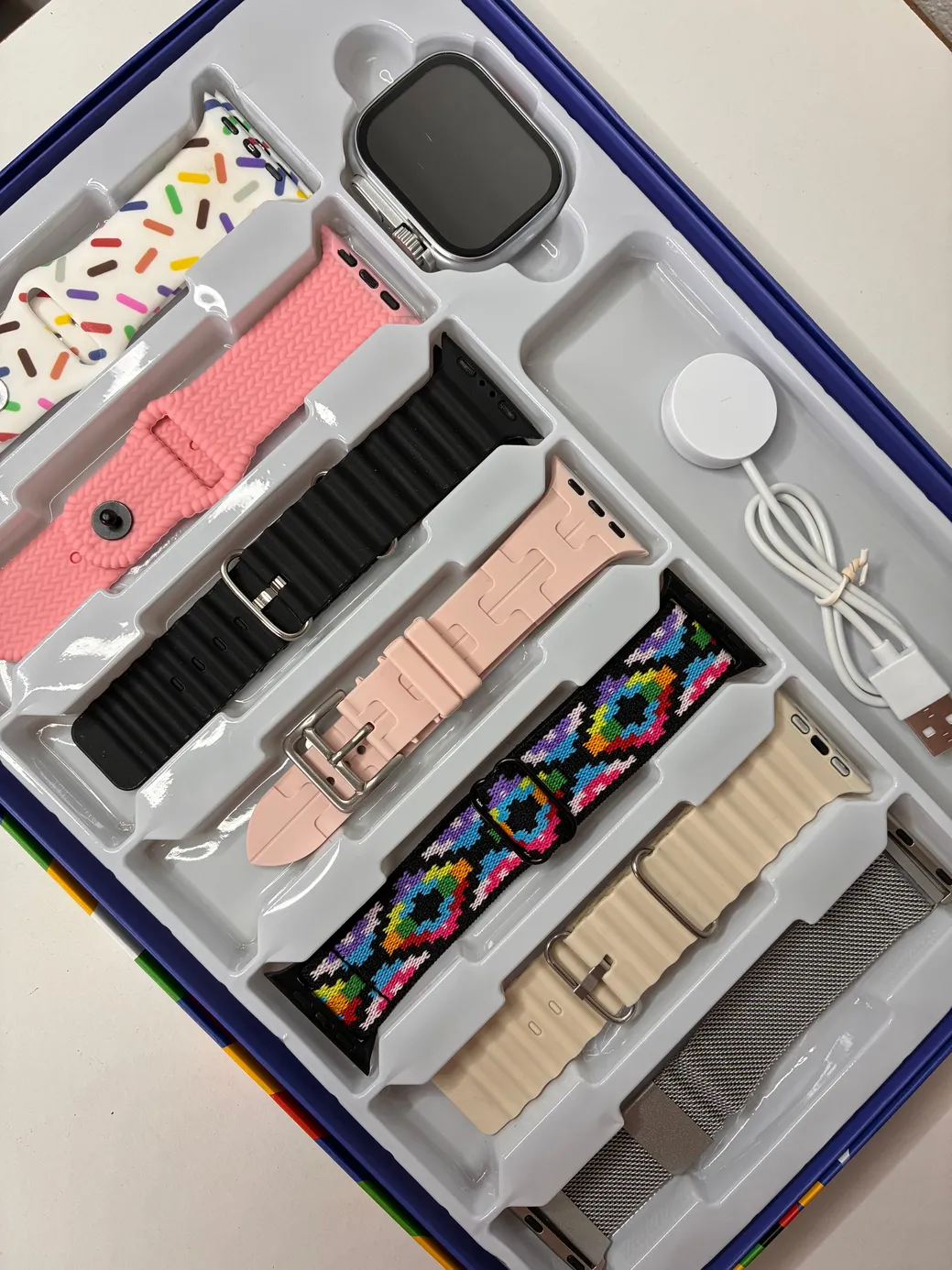 Cofre Smartwatch 7 en 1 con Malla de Metal | Llamadas, Salud y Funciones Completas