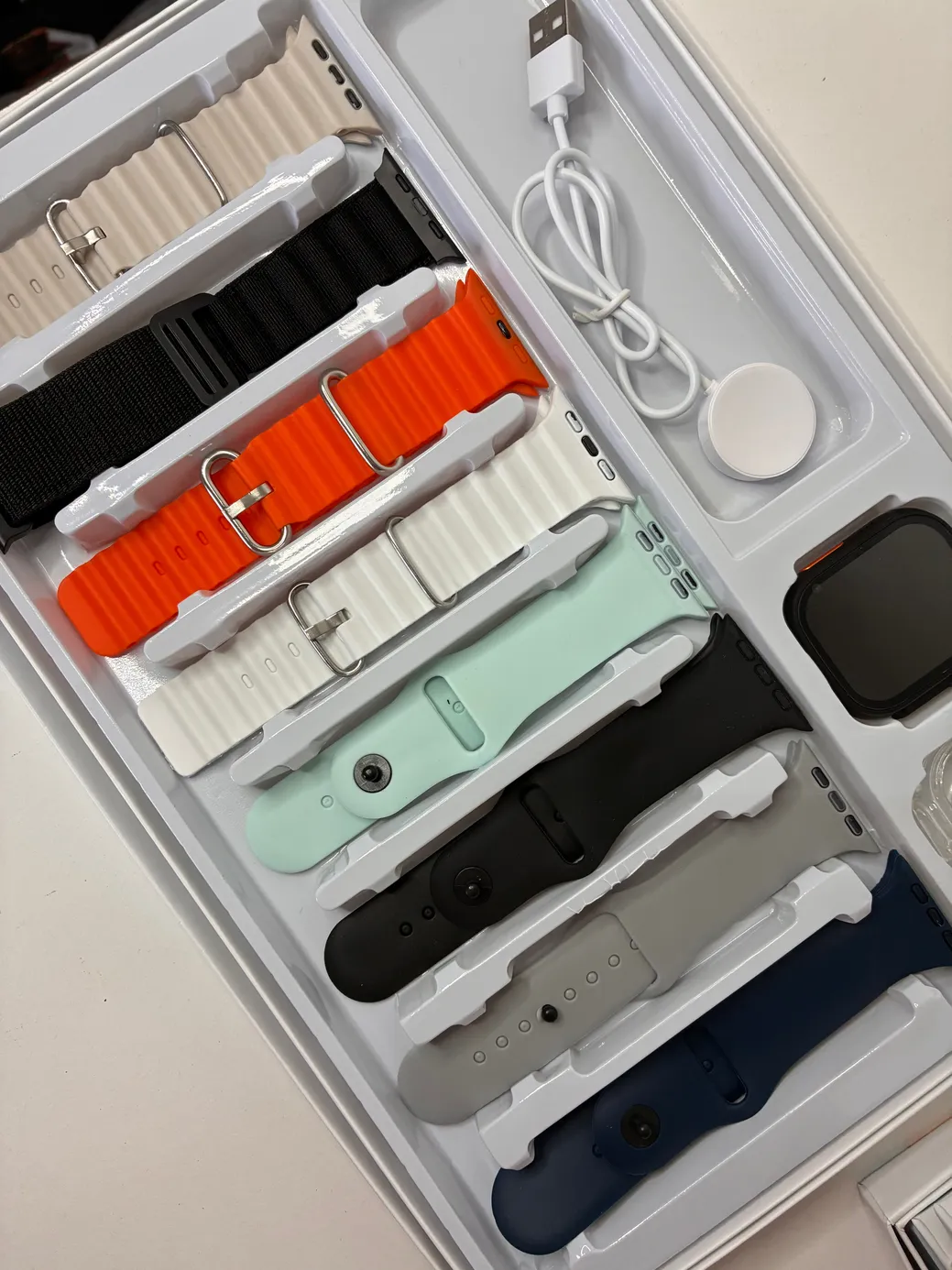 Cofre 8 en 1 Smartwatch Serie Premium + Accesorios | Compatible con iOS y Android