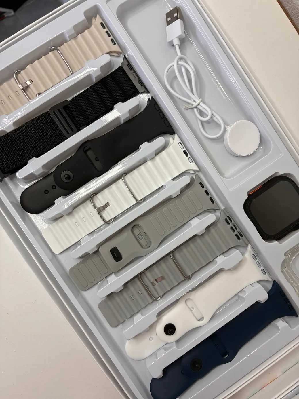 Cofre 8 en 1 Smartwatch Serie Premium + Accesorios | Compatible con iOS y Android